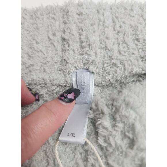 Skims Women's L/XL grey fuzzy plush sleep lounge shorts, comfy soft stretchy - Picture 4 of 8